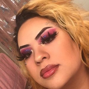 Meet your Posher, Valentina